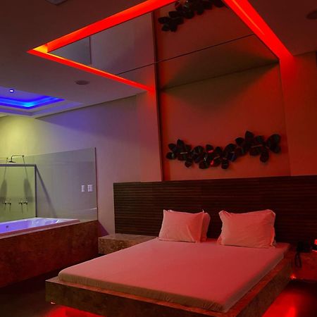 Motel Paris Aparecida de Goiânia Kültér fotó