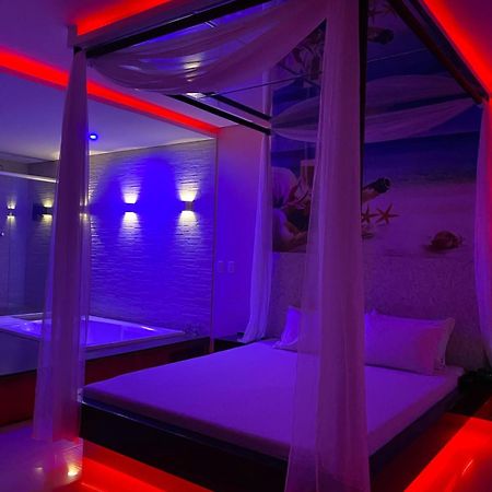 Motel Paris Aparecida de Goiânia Kültér fotó